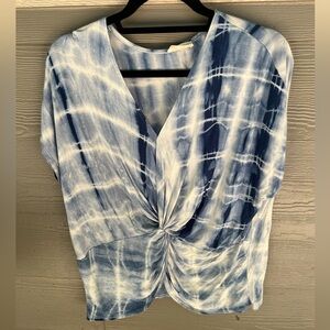 Hummingbird White and Blue Tie Front Short Sleeve Blouse